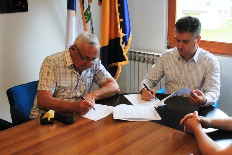 POTPISAN UGOVOR ZA IZRADU ELOBORATA IDENTIFIKACIJE KESTENOVIH ŠUMA I ŠUMSKIH ZEMLJIŠTA