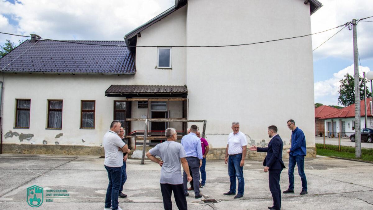 ZAMIJENJENA DOTRAJALA STOLARIJA NA PODRUČNOJ  ŠKOLI “RADOČ”