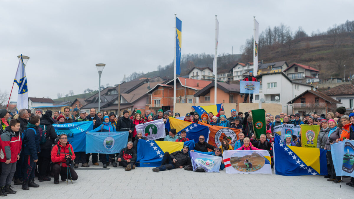 PLANINARI U BUŽIMU OBILJEŽILI DAN DRŽAVNOSTI BOSNE I HERCEGOVINE