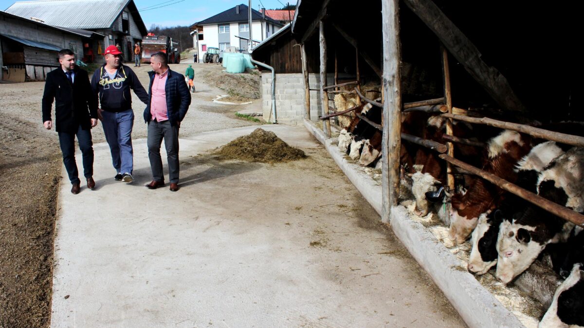 NAČELNIK OBIŠAO JEDNOG OD NAJVEĆIH POLJOPRIVREDNIH PROIZVOĐAČA