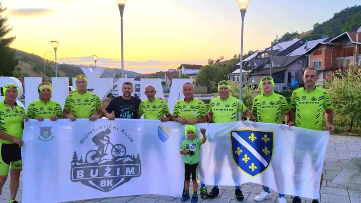 ISPRAĆENI ČLANOVI BICIKLISTIČKOG KLUBA BUŽIM