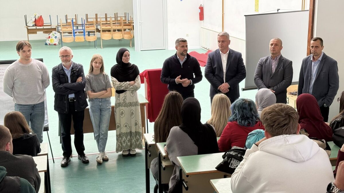 NOVČANA PODRŠKA MATURANTIMA MJEŠOVITE SREDNJE ŠKOLE